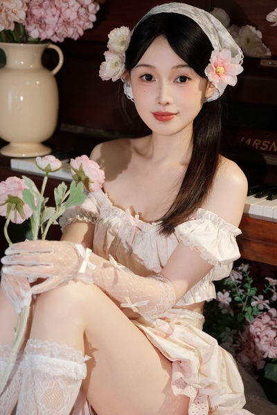 《年轻女教师3》电影