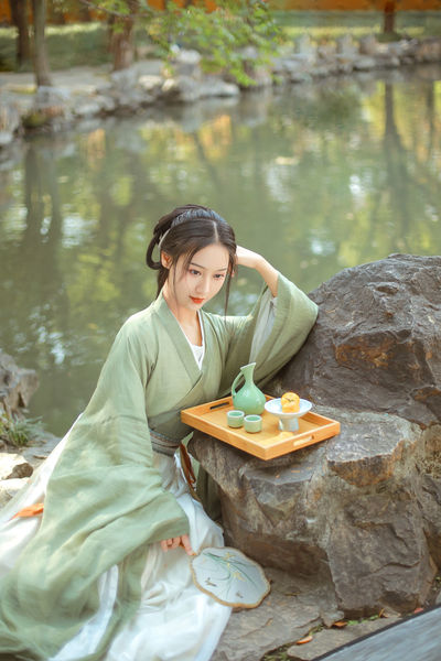 动漫美女动漫