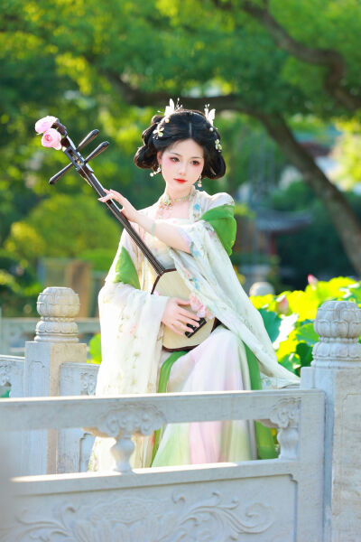 年轻的女教师3免费观看