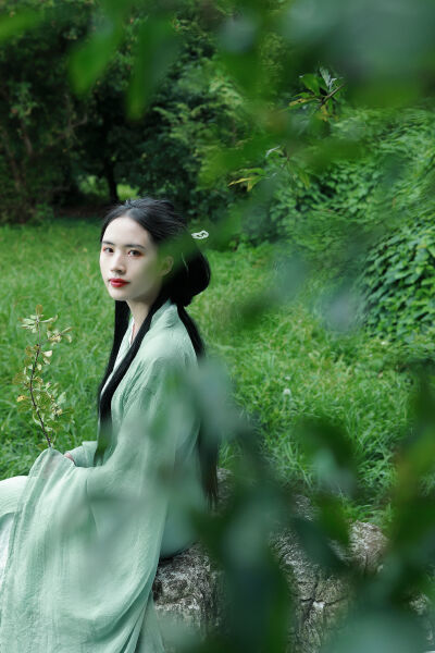 《年轻女教师3》免费观看