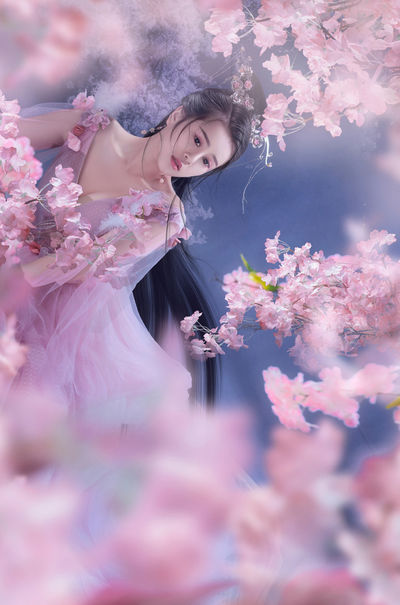 新婚小倩和邻居许老头