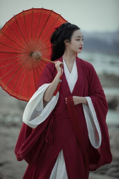 欧美小伙与老太做爰视频