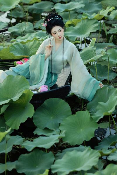 色翁荡息又大又硬又粗肖艳