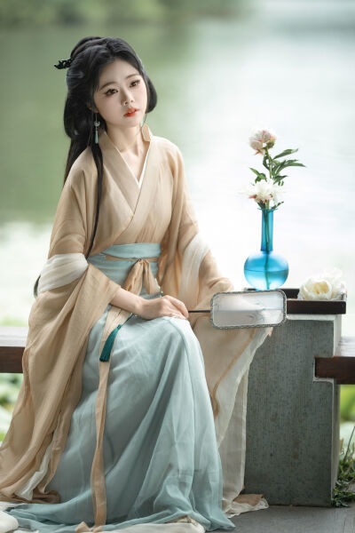 丰满的女教师BD高清在线观看