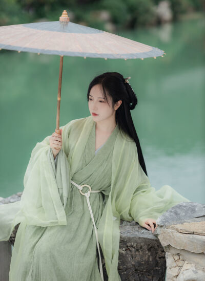 年轻的老师韩国