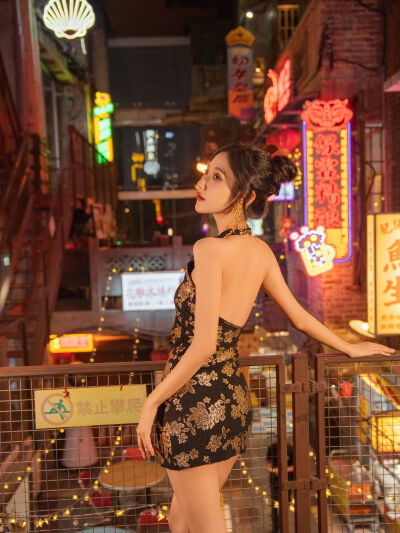 姐妹双飞免费观看国语
