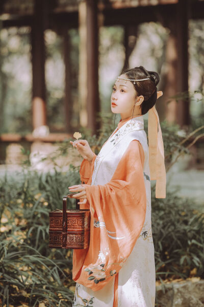 《大荫蒂女人》电影
