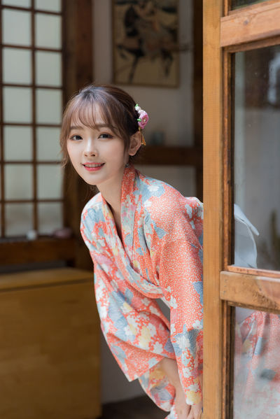 动漫女孩尿尿